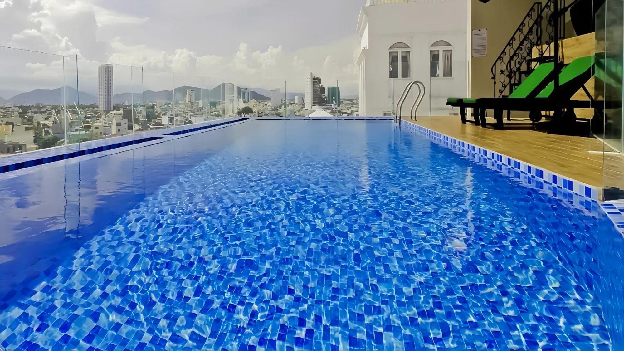 Central Hotel & Spa Danang Extérieur photo