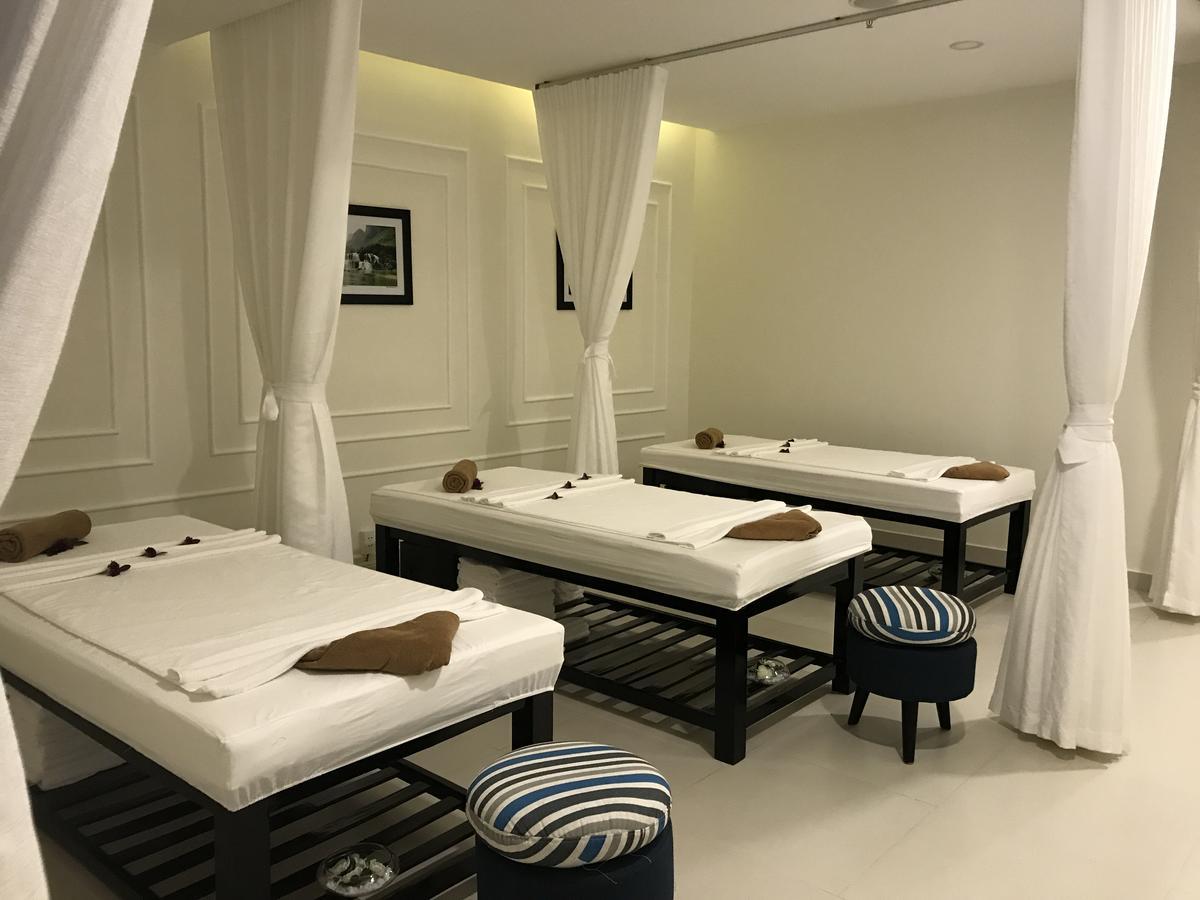 Central Hotel & Spa Danang Extérieur photo